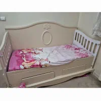 تخت  نوجوان