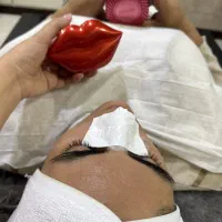 متقاضی اجاره اتاق فیشال وخدمات پوستی|استخدام درمانی، زیبایی، بهداشتی|شاهین‌شهر, اقبال لاهوری|دیوار