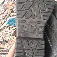 کفش کار|کیف، کفش، کمربند|قم, شهر قائم|دیوار