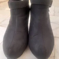 بوت زنانه|کیف، کفش، کمربند|نیشابور, بیمارستان عطار نیشابوری|دیوار