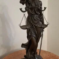مجسمه برونز