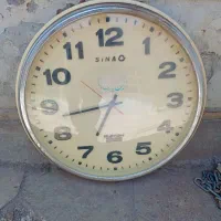 ساعت دیواری قدیمی