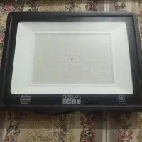 پروژکتور ۳۰۰وات