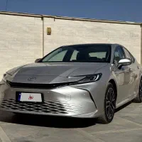 تویوتا کمری هیبرید ۲/۵ لیتر ۲۰۲۵ پریمیوم ادیشن