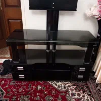 میز تلویزیون شیشهای