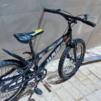 دوچرخه ۲۰ و یک اسکوتر