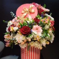 گل آرایی و گل فروشی