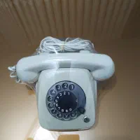 تلفنهای قدیمی|کلکسیون اشیاء عتیقه|ملایر, |دیوار