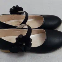 کفش دخترانه مشکی سایز ۳۵ سالم بدون ایراد