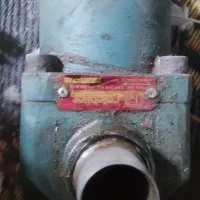 پمپ تراکتور و چرثقیل