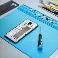 تعمیرکار موبایل