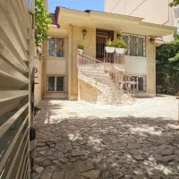 ۲۲۰ متری ، ۲ خواب ، ویلایی شیک و عالی، سعادت آباد