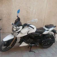 آپاچی 200