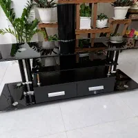 میز تلویزیون شیشه ای