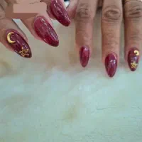 خدمات کاشت تخصصی ناخن با ۳۰%تخفیف فقط۵۰۰نازافرین