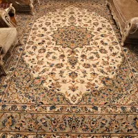 یک تخت فرش دستبافت اردکان یزد ۱۲ متری کرم