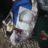 لباسهای تازه وکهنه برای تعمیراتی واستفاده