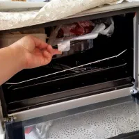 یک عدد توستر در حد نو