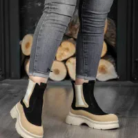 بوت|کیف، کفش، کمربند|صحنه, |دیوار