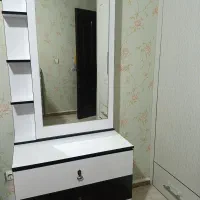 میز درآور در حد نو