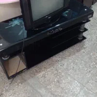 تلویزیون الجی با میز دست دوم