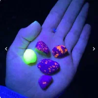 چراغ قوه uv