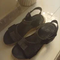 دو جفت صندل در حد