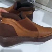 نیم بوت دخترانه و کفش پسرانه