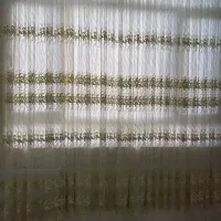 پرده ۳مترپهنا ۲مترو۷۵ارتفاع بغل پرده همان ارتفاع
