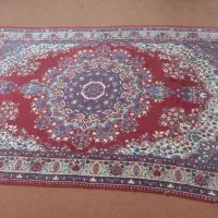 یک عدد فرش ۶ متری کاملا نخ با دو عدد پشتی