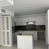 110متر / فول بازسازی / طبقه دوم