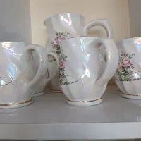 مقداری وسیله منزل  در حد نو ب فروش  می‌رسد