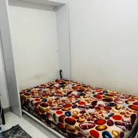 تخت جوان