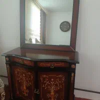 میز تلویزیون و آینه کنسول