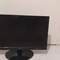 مانیتور کامپیوتر کم کارکرده