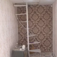 نصب پوستر و کاغذ دیواری