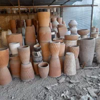 تعداد۱۲۰۰عددگلدان سفالی وسرامیکی وفانتزی