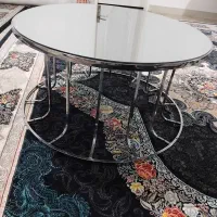 میزجلومبلی به همراه یک عسلی نو