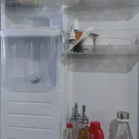 یک عدد یخچال فریزر الکترو استیل