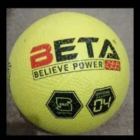 توپ فوتبال معاوضه با مرغ عشق