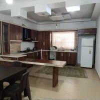 ویلا-شهرکی253مترزمین-130متربنا-استخردار