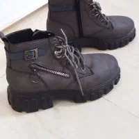 پوتین  ۵۵۰ هزار تومان سایز ۳۸