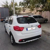 کوئیکMTتمام فابریک درحد صفر بشرط کارشناسی مدل 1401