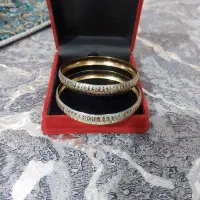 النگوی طلا نوی نوی هنوز حتی یکبار هم استفاده نشده