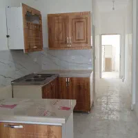 آپارتمان نوساز ۱۰۰ متری دو خواب با آسانسور