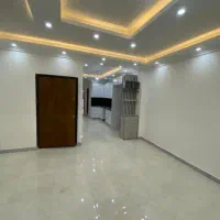 100 متری نوساز کلید نخورده