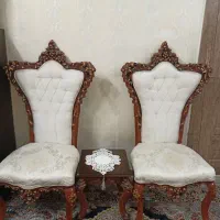 مبل تاج دار سلطنتی ۹ نفره ب همراه عسلی