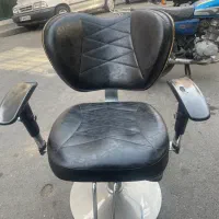 صندلی ارایشگاه