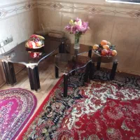 میز و سه عسلی در حد نو سالم و تمیز 2000000ملیون