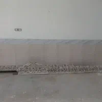 کتیبه سالم|بوفه، ویترین، کنسول|صحنه, |دیوار